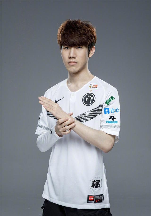 本足球的风 本足球的风