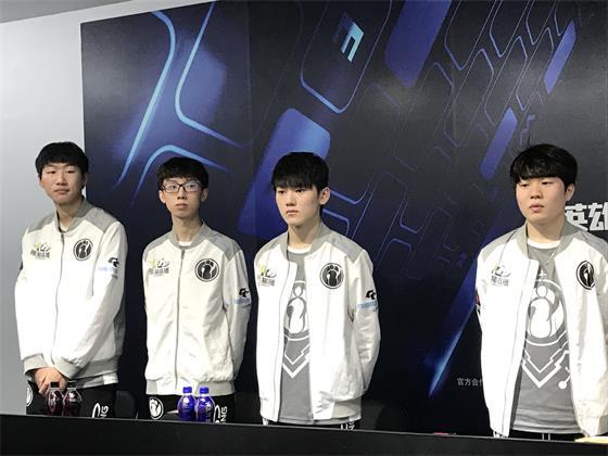 湖人的外线 湖人的外线