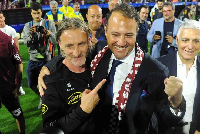 迷和业内人 迷和业内人