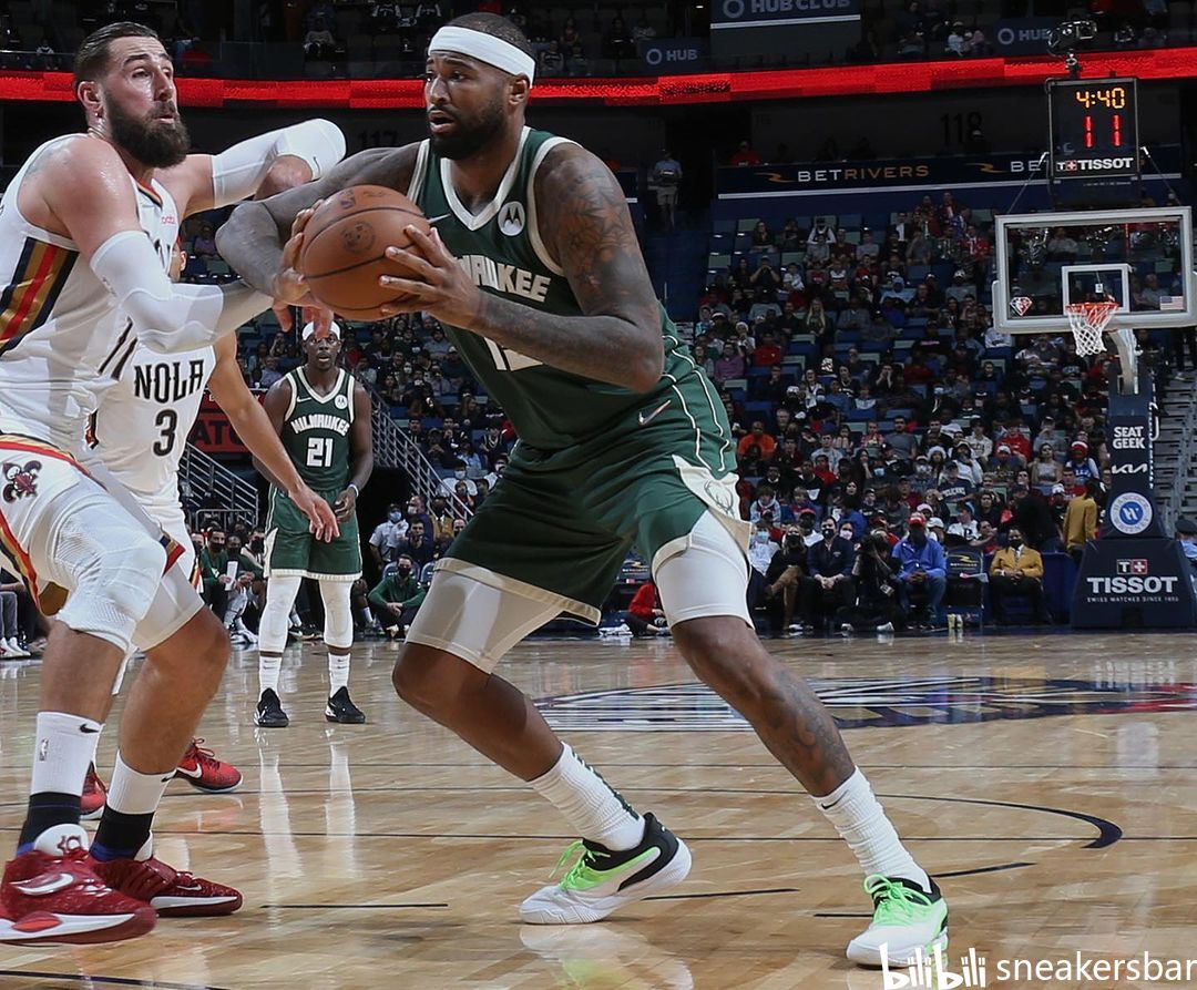 琼斯凭借 琼斯凭借